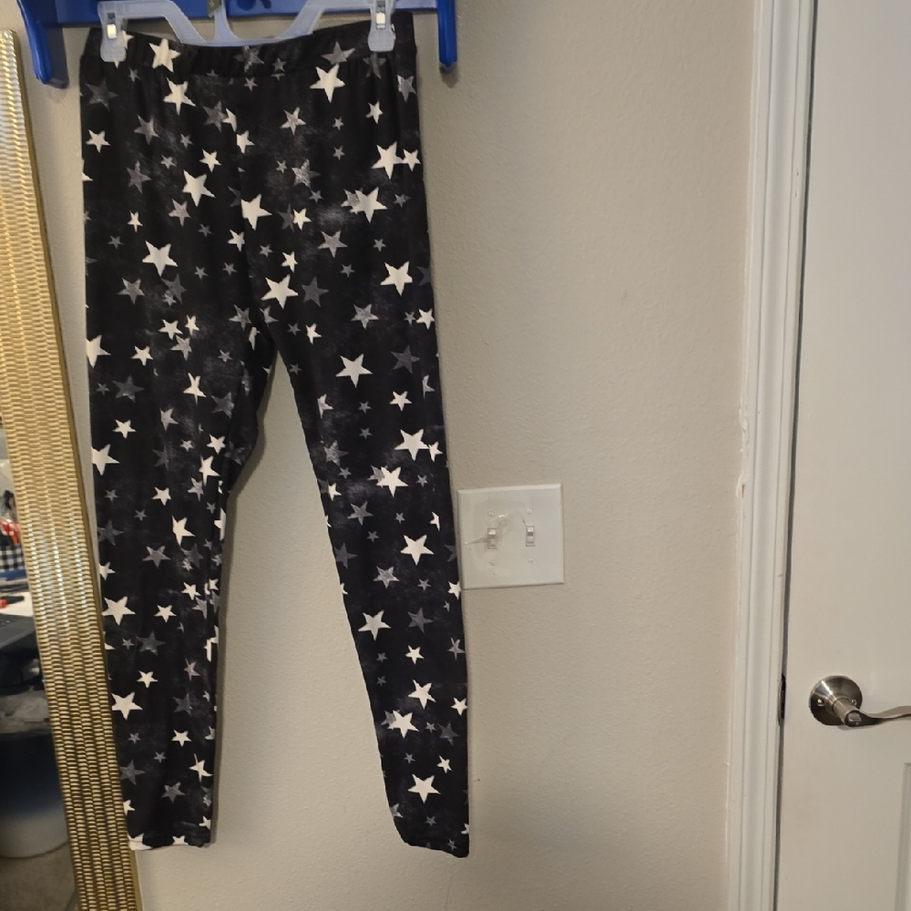 Shosho Black and White Star Leggings